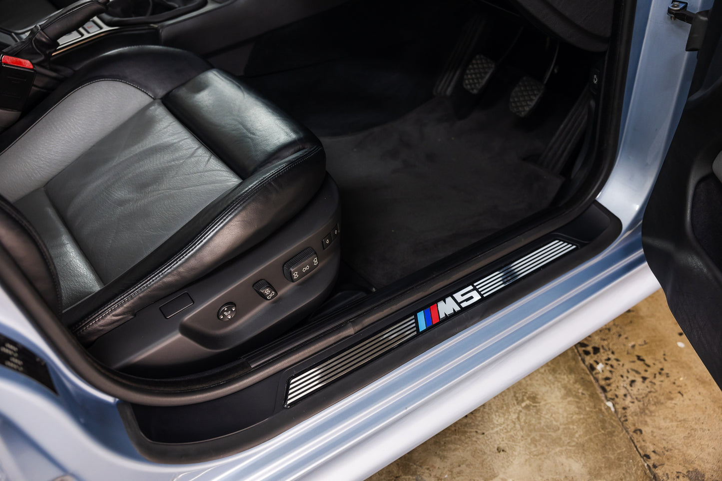 2001 BMW E39 M5 Facelift - 104 000kms