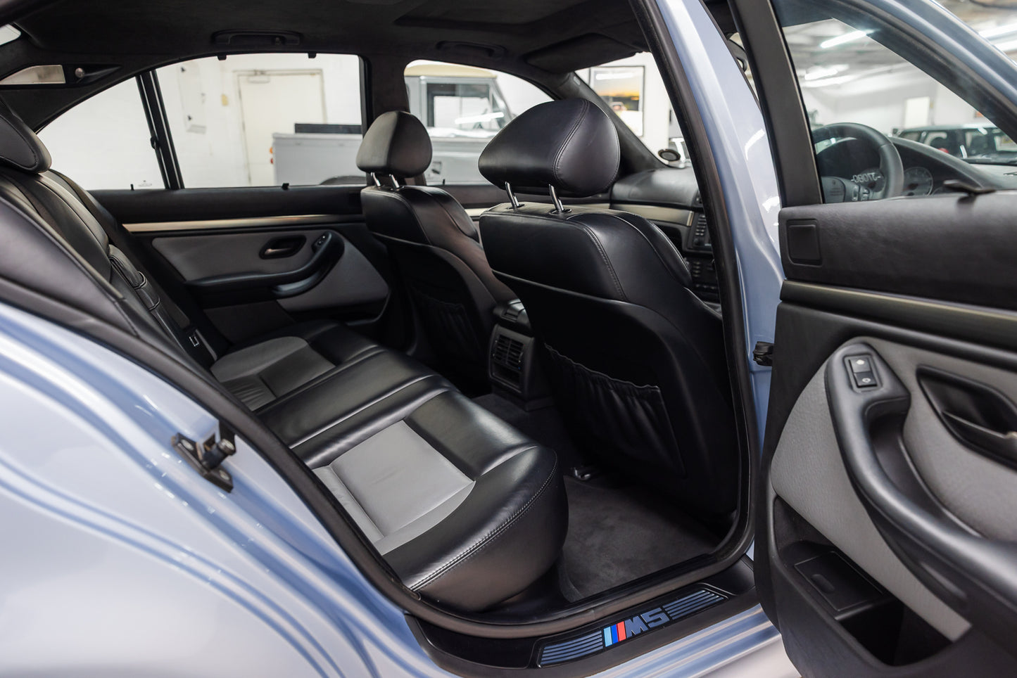 2001 BMW E39 M5 Facelift - 104 000kms