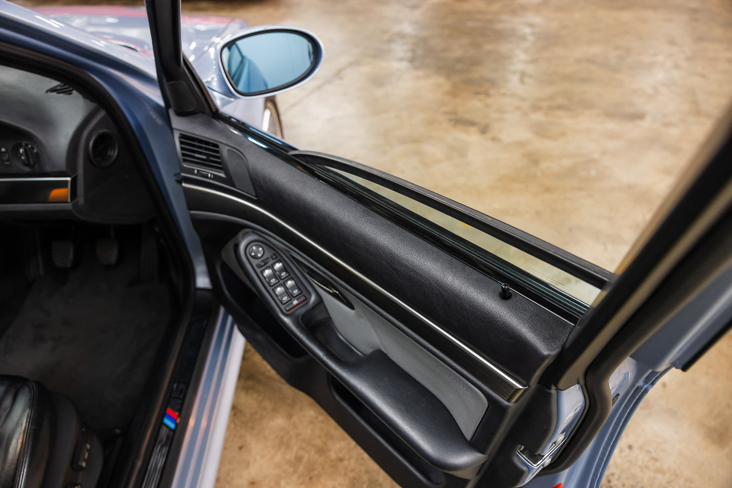 2001 BMW E39 M5 Facelift - 104 000kms