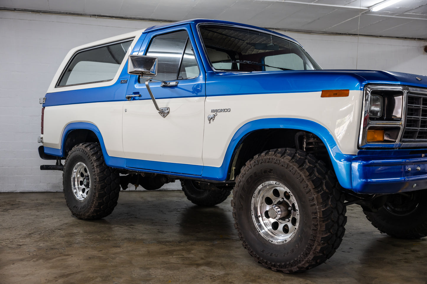 1981 Ford Bronco - 4 Speed Manual- LHD - 65 000 Miles Showing