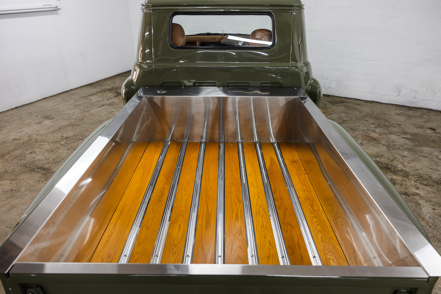 1958 Chevrolet Apache 3100 with air suspension - 20kms showing since build