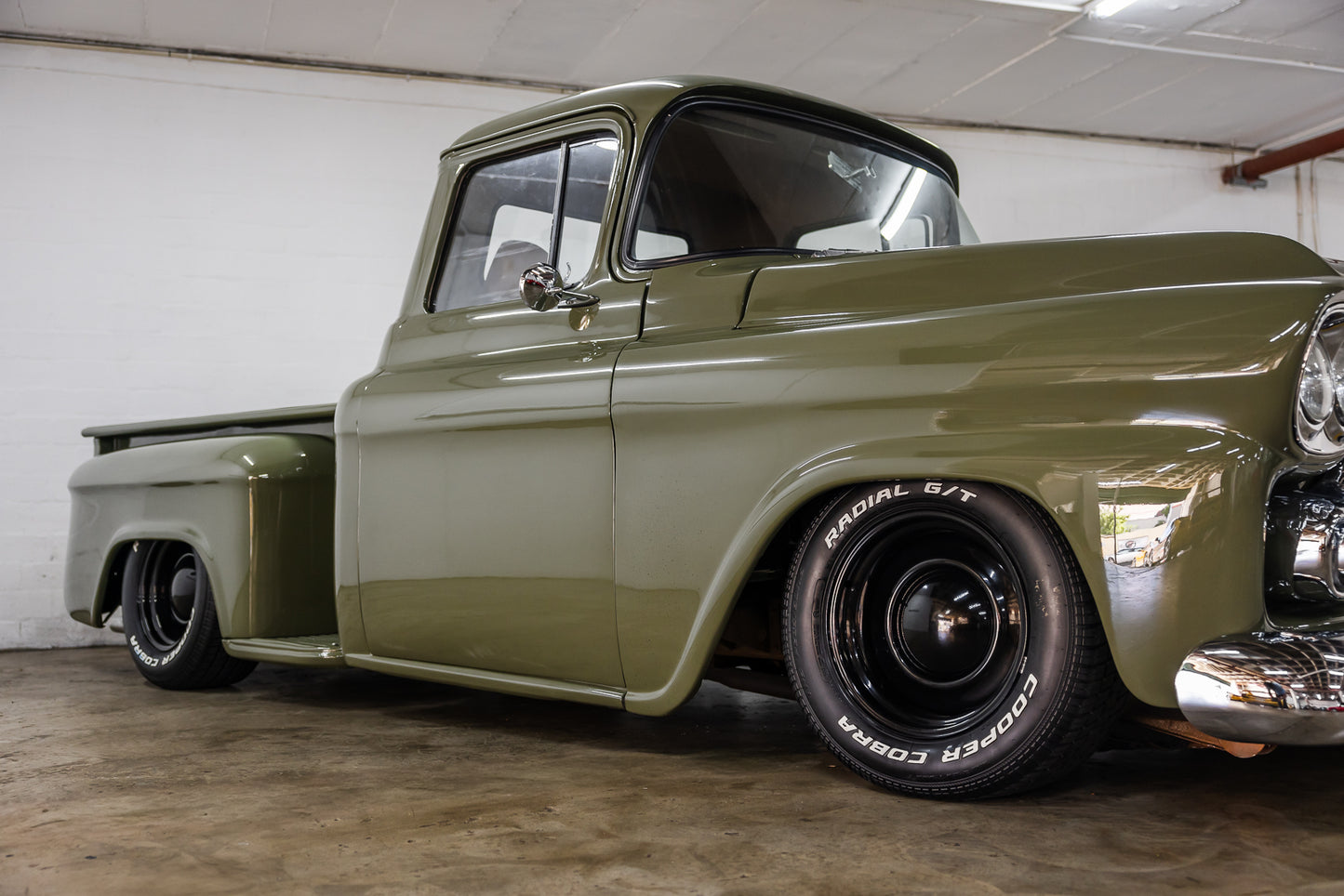 1958 Chevrolet Apache 3100 with air suspension - 20kms showing since build
