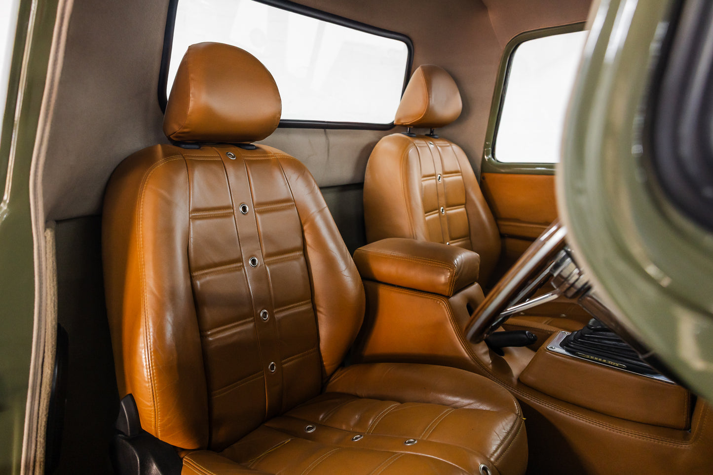 1958 Chevrolet Apache 3100 with air suspension - 20kms showing since build