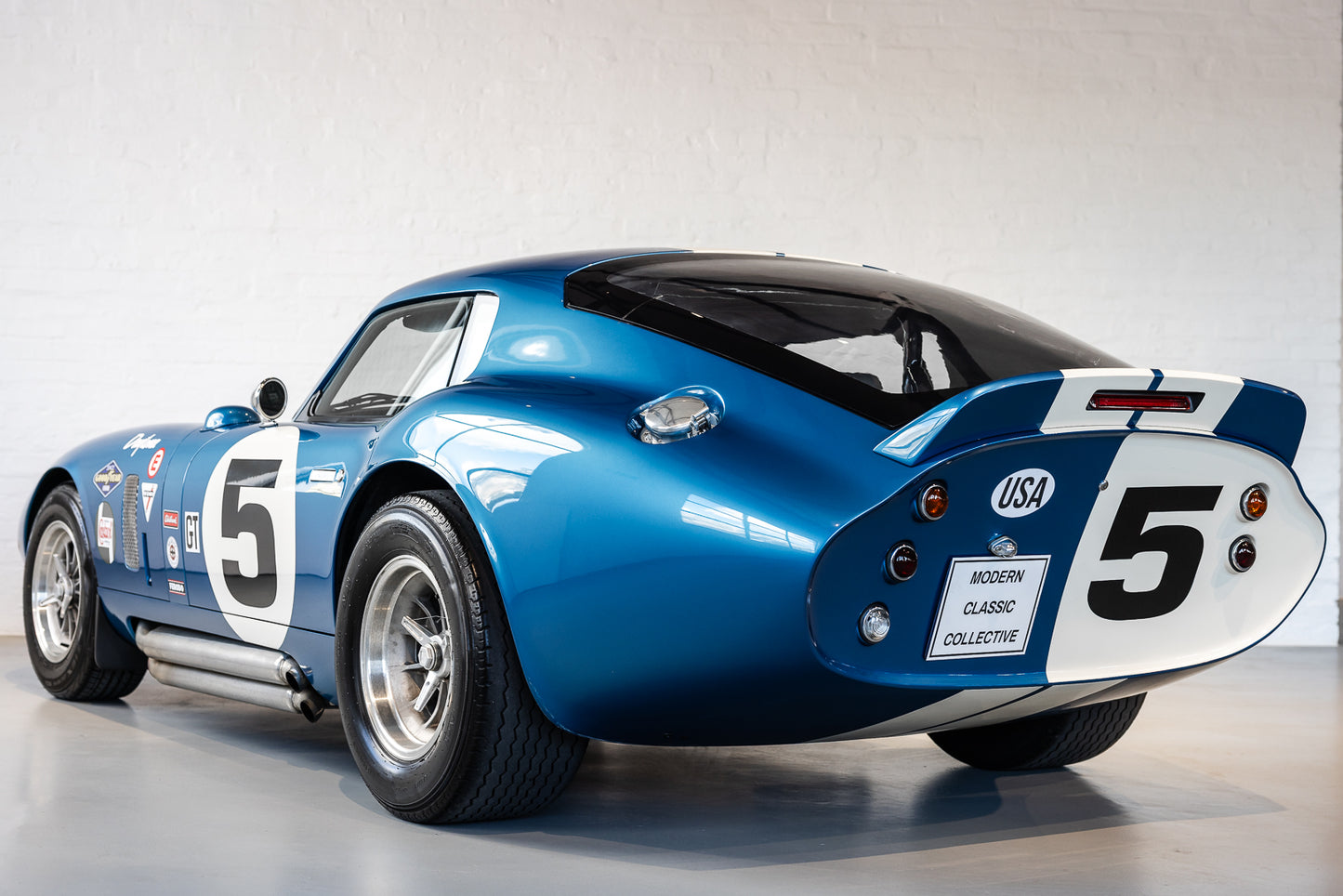 2016 Shelby Daytona Coupe 427ci - 3 369 miles