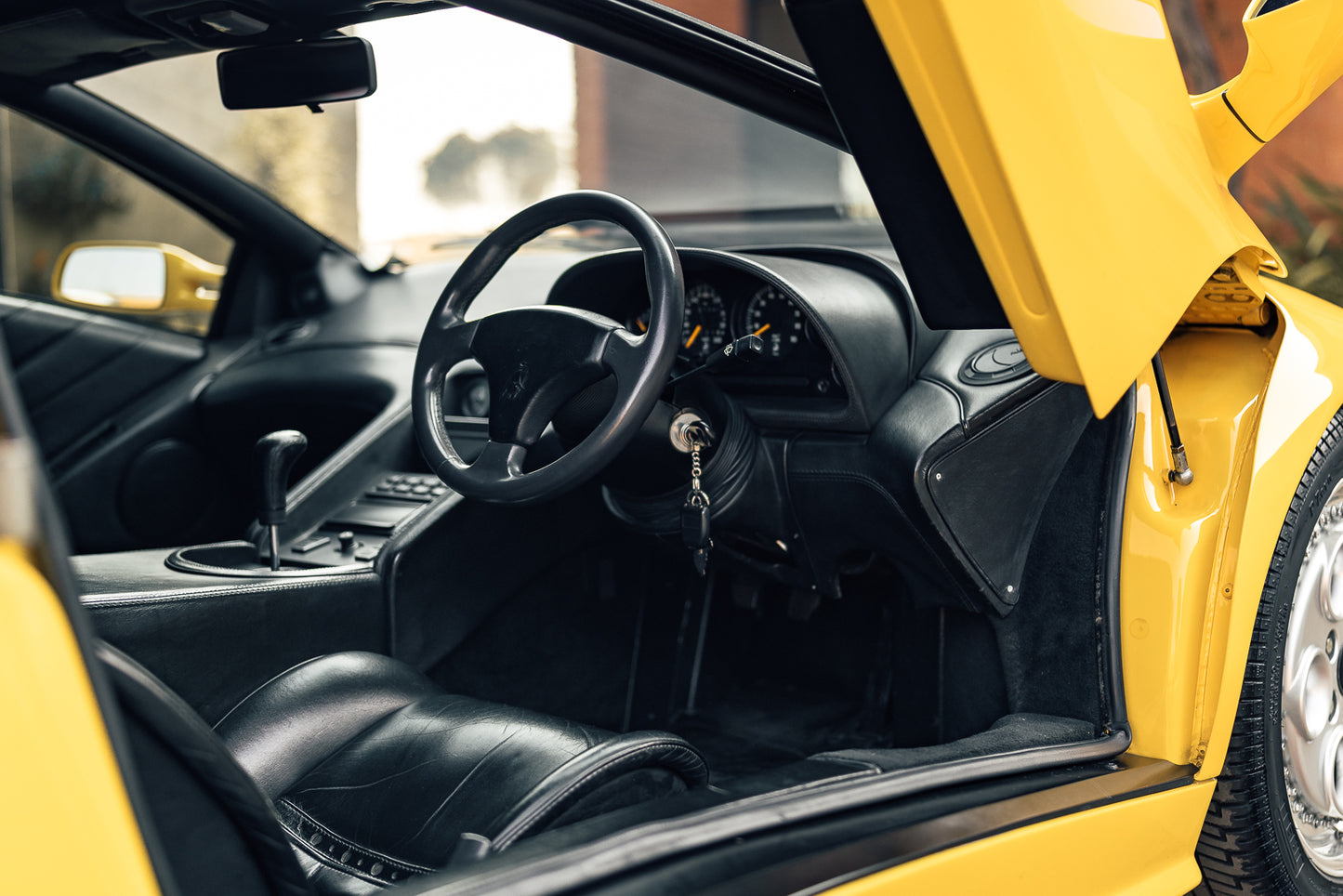 1995 Lamborghini Diablo VT - 95 000kms