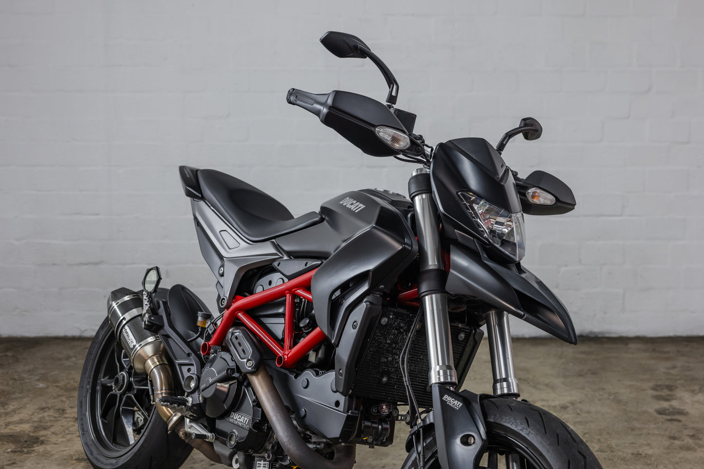 2013 Ducati Hypermotard 821 - 19 800kms