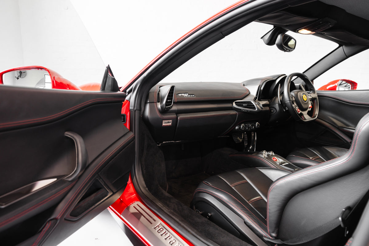 2010 Ferrari 458 Italia - 30 100kms
