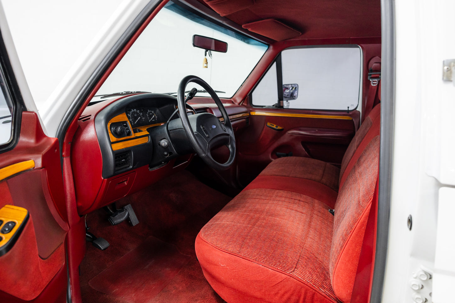 1993 Ford F350 XLT - 158 750 miles