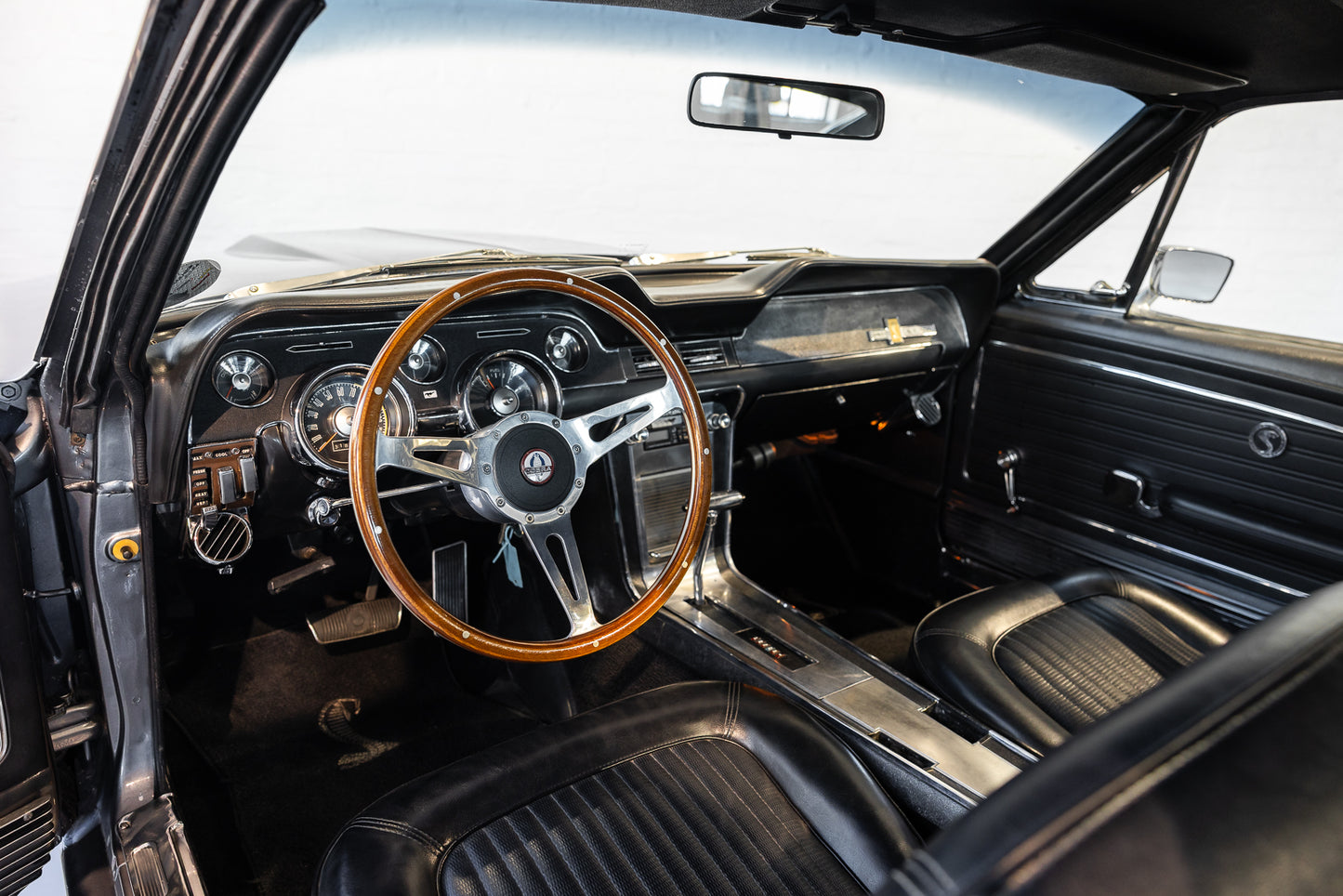 1968 Ford Mustang - Eleanor Tribute - LHD - 38 000 Miles showing