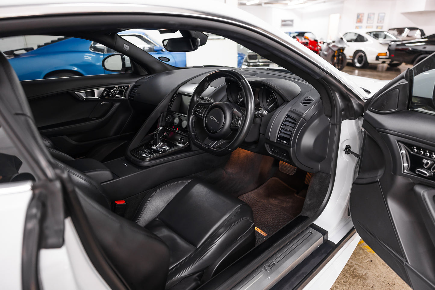 2016 Jaguar F type V6 S - 34 400kms