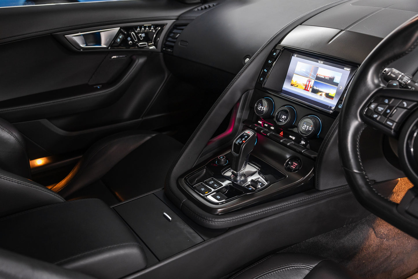 2016 Jaguar F type V6 S - 34 400kms