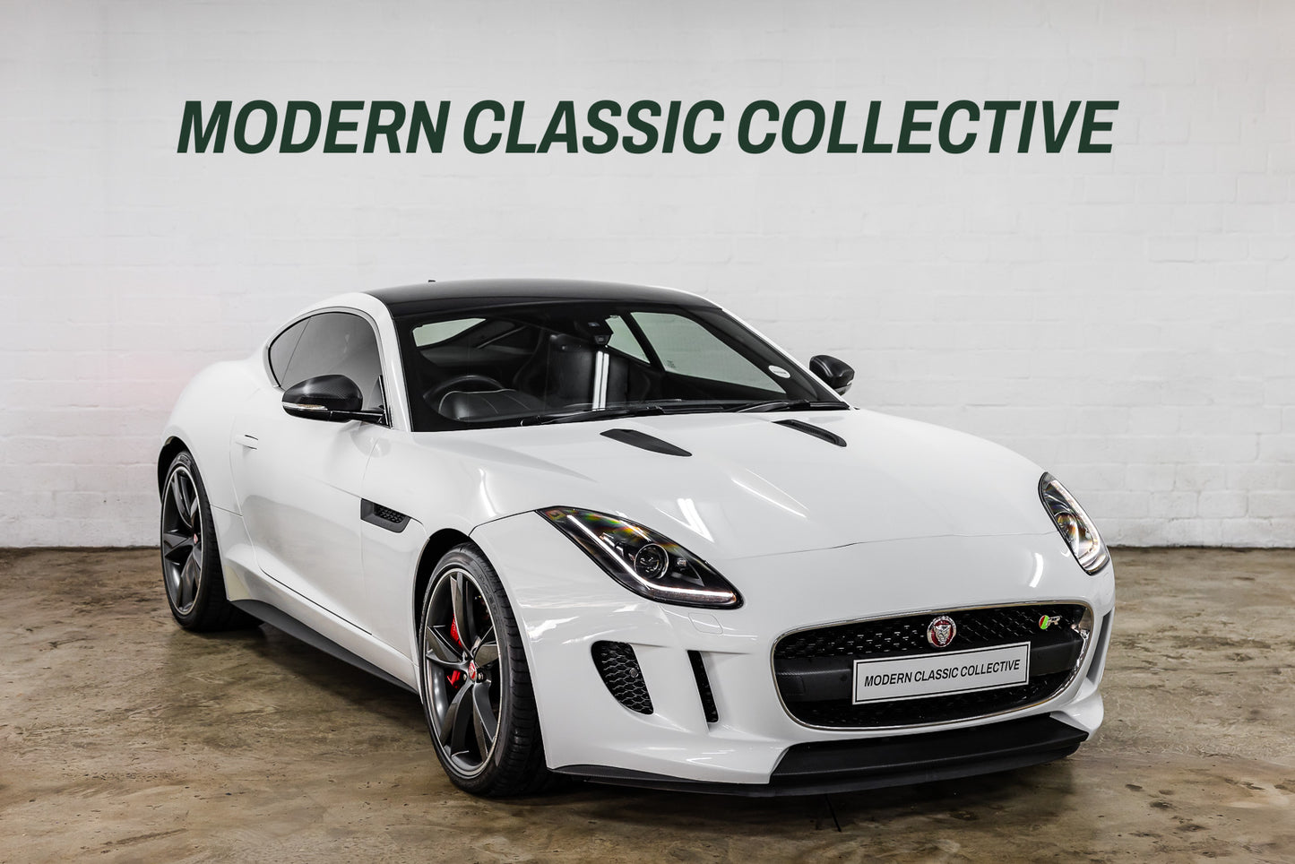 2015 Jaguar F Type R - V8 RWD - 14 100kms