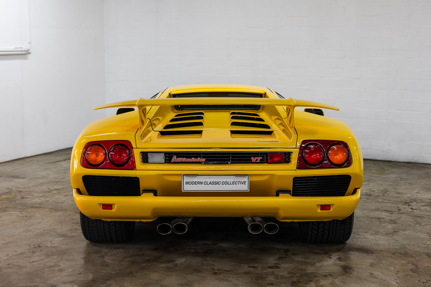 1995 Lamborghini Diablo VT - 97 800kms