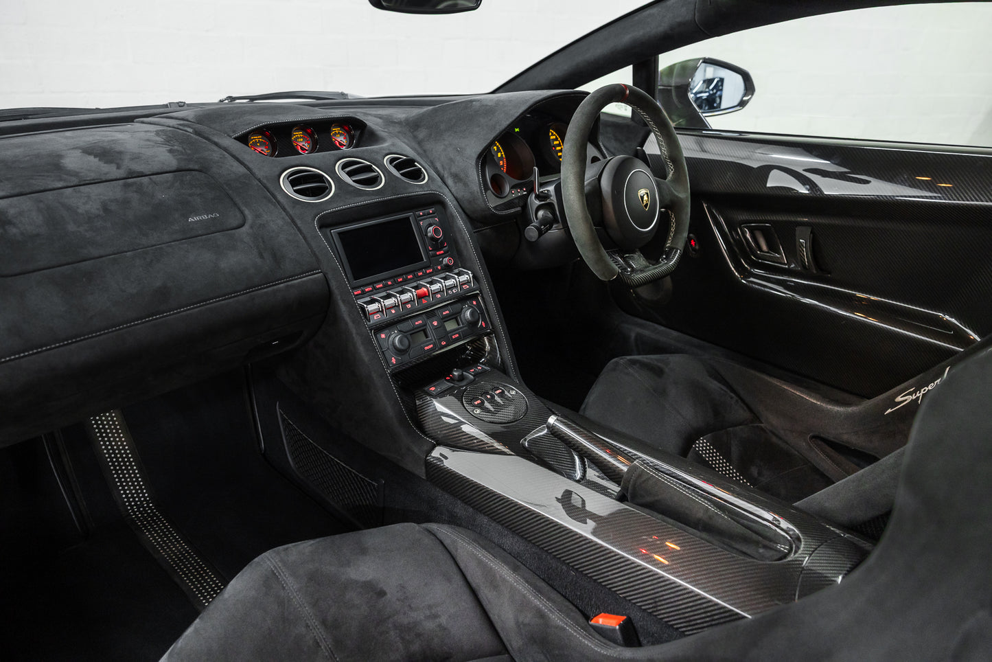 2011 Lamborghini Gallardo Superleggera LP570-4 (GEN II) - 28 200kms