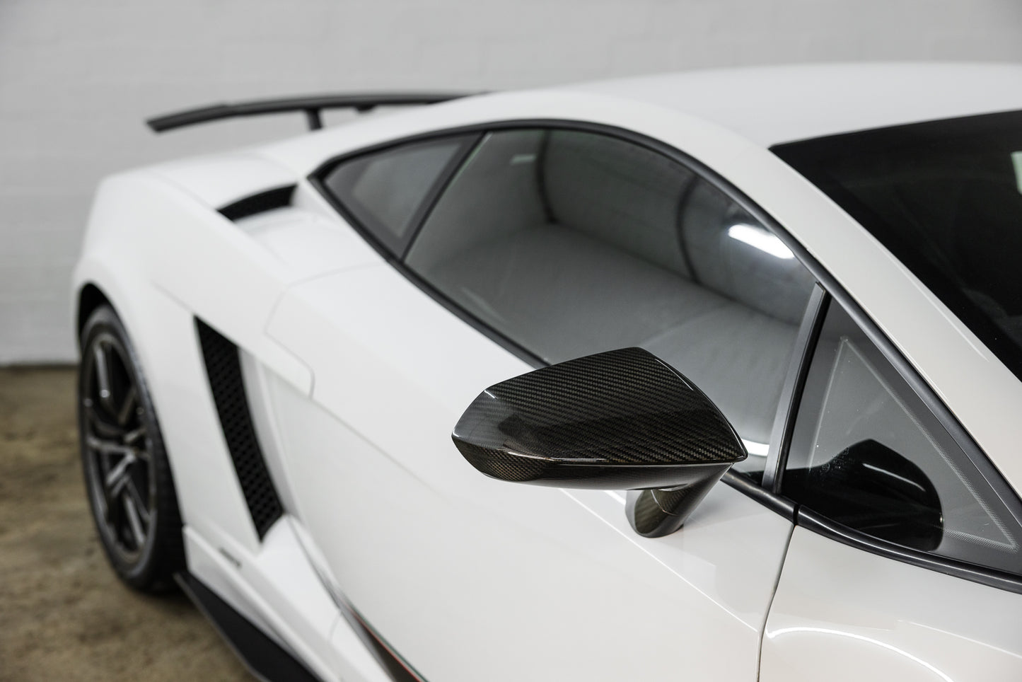 2011 Lamborghini Gallardo Superleggera LP570-4 (GEN II) - 28 200kms