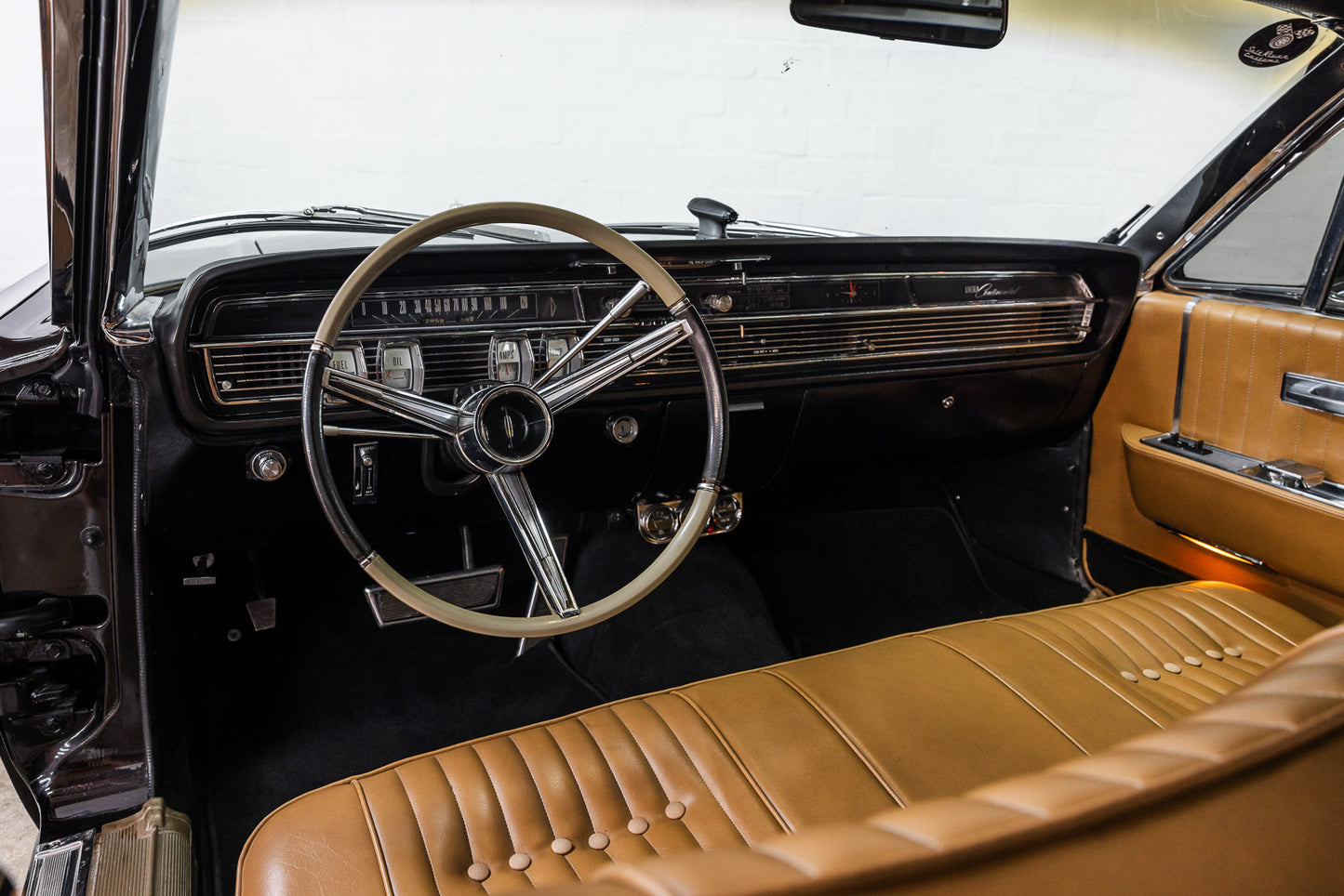 1964 Lincon Continental - 72 860 miles showing