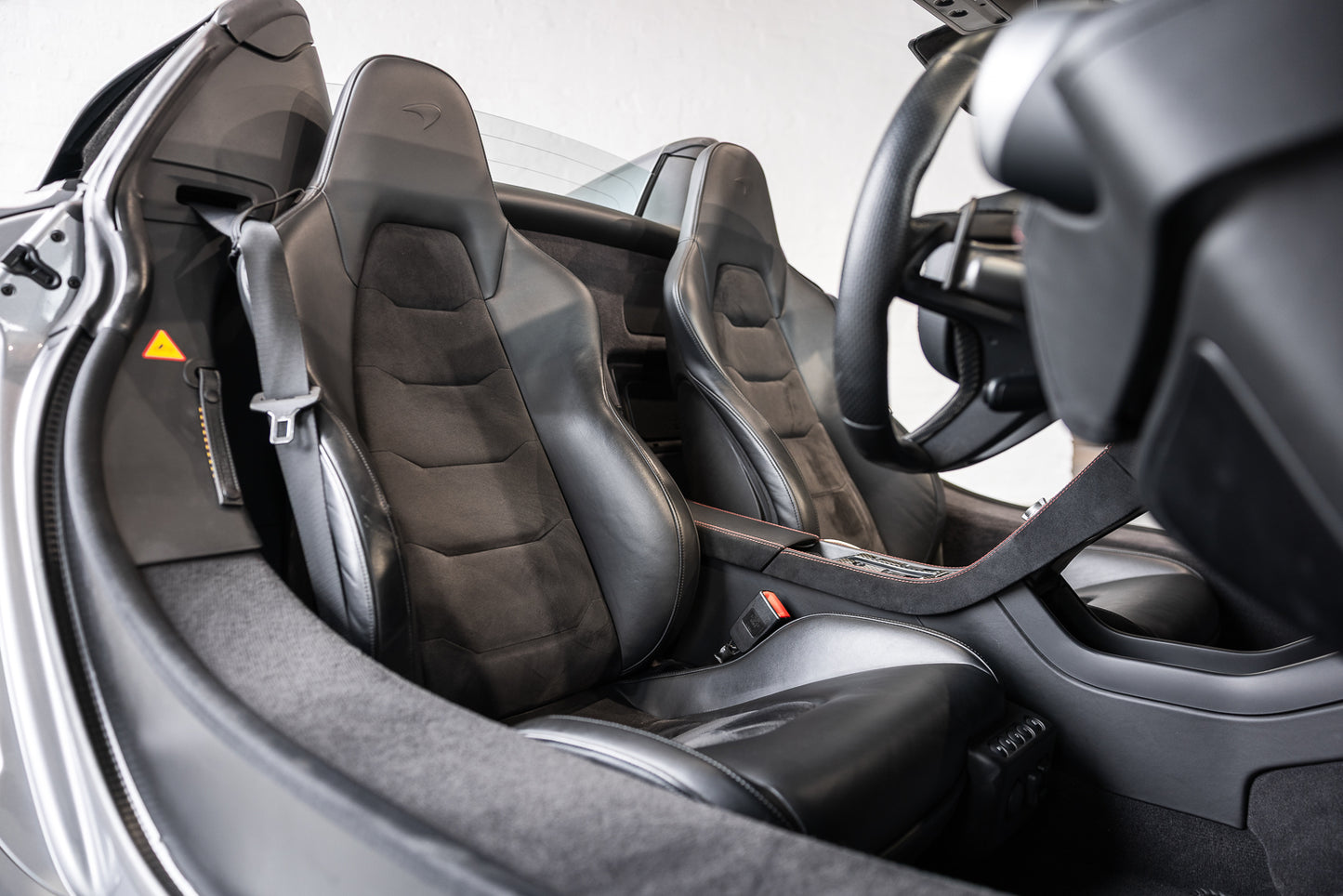 2014 Mclaren MP4-12C Spider - 12 400kms