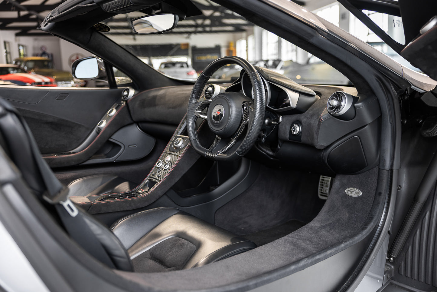 2014 Mclaren MP4-12C Spider - 12 400kms