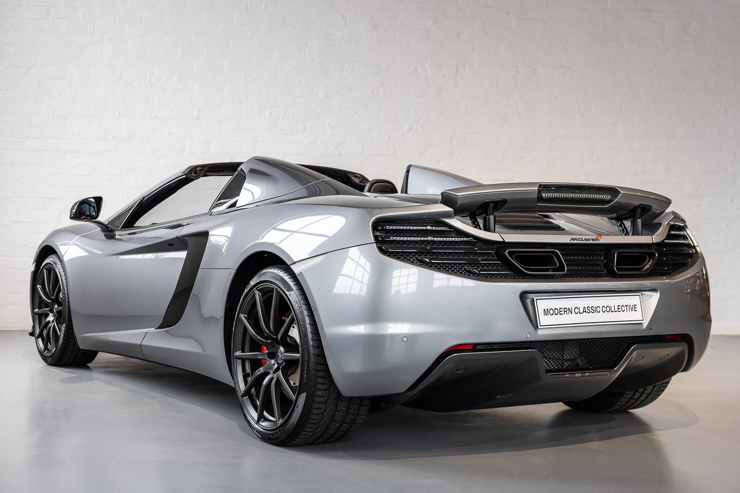 2014 Mclaren MP4-12C Spider - 12 400kms