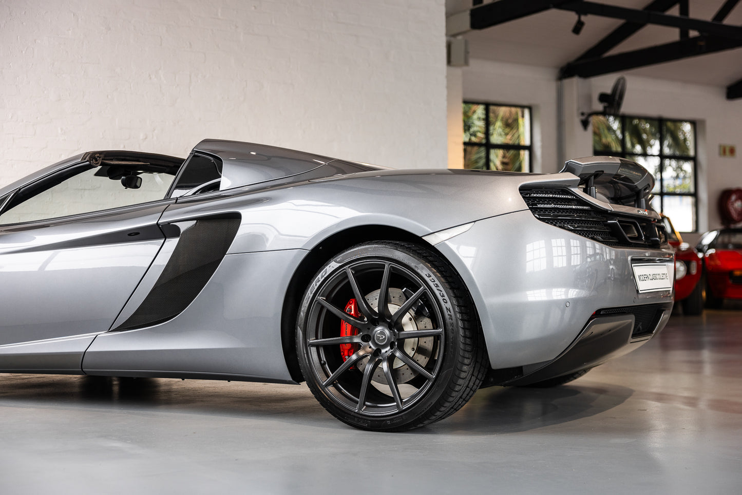 2014 Mclaren MP4-12C Spider - 12 400kms