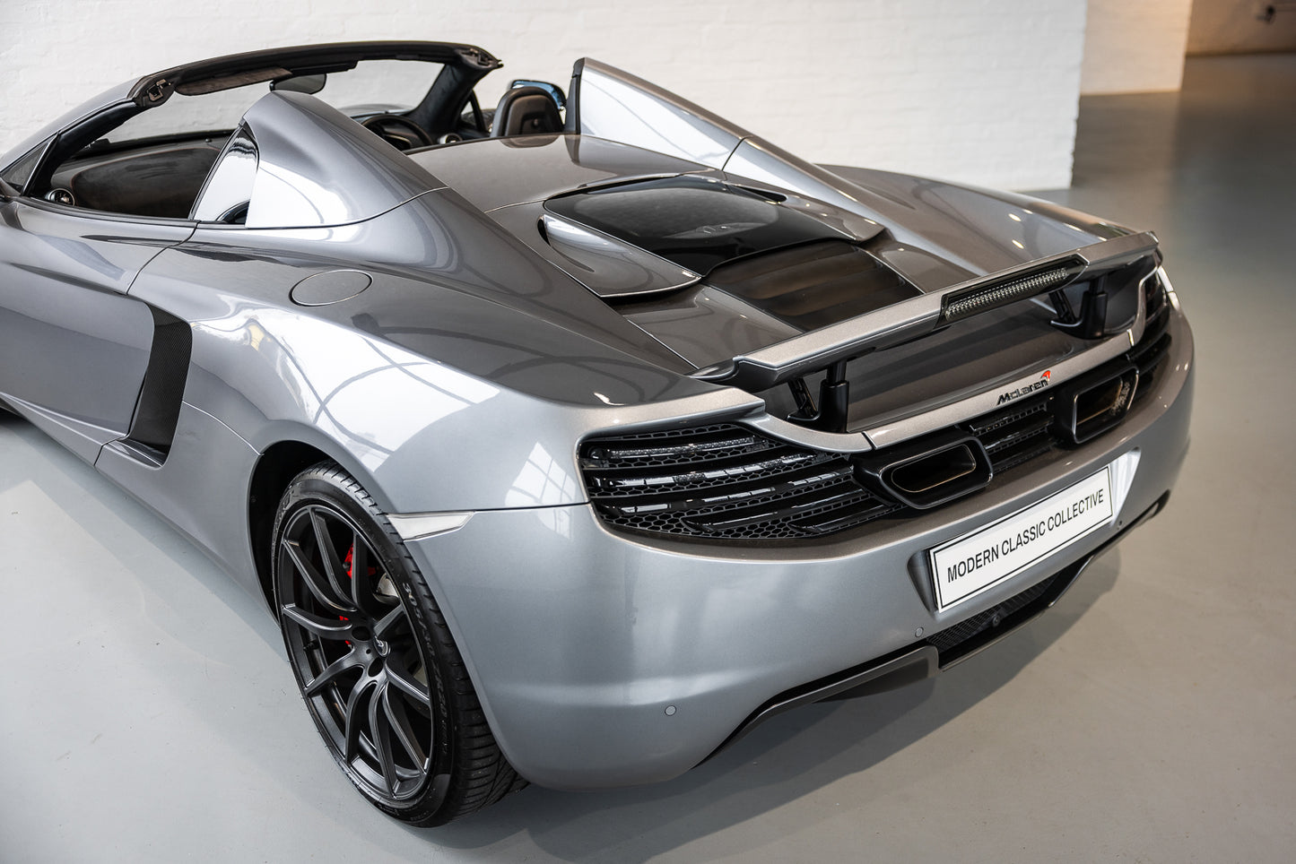 2014 Mclaren MP4-12C Spider - 12 400kms