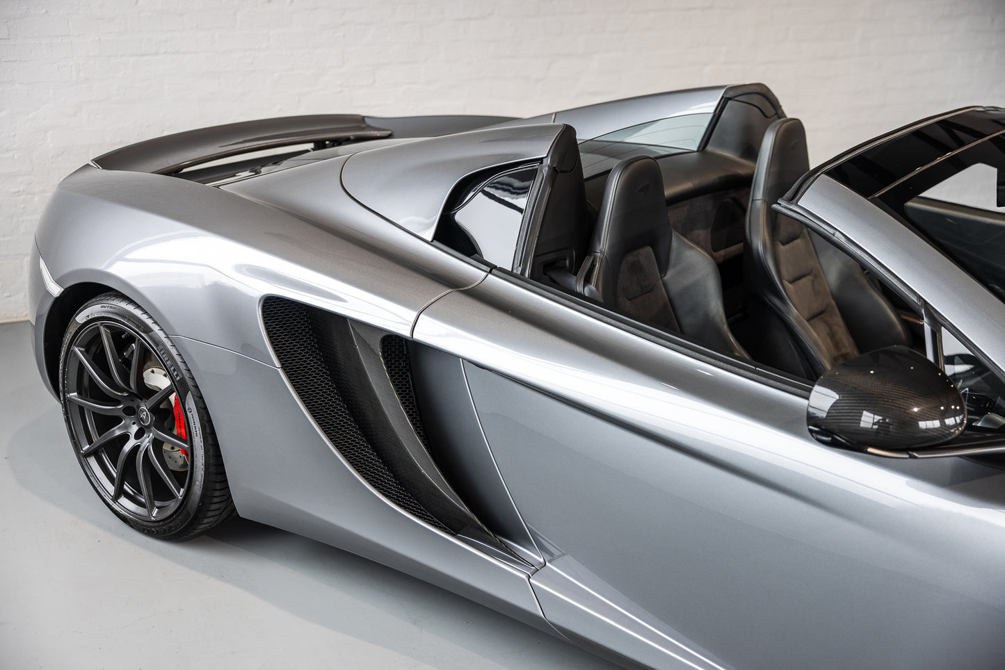 2014 Mclaren MP4-12C Spider - 12 400kms