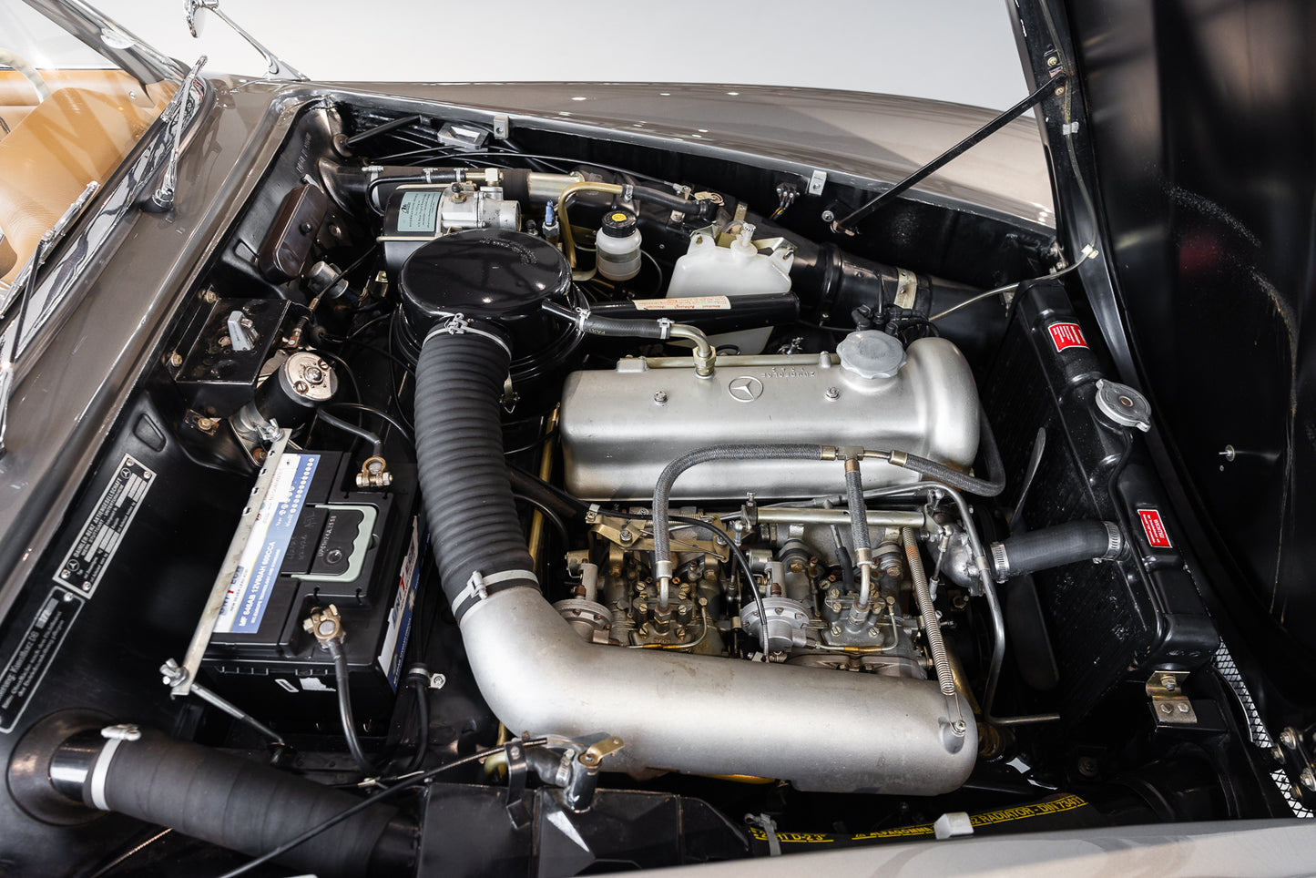 1958 Mercedes 190SL LHD - 4 754 km showing