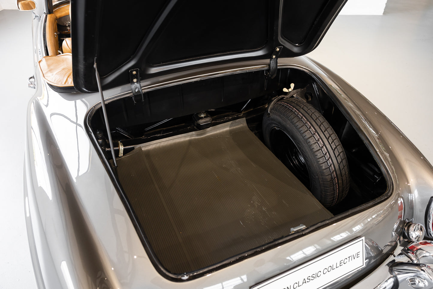 1958 Mercedes 190SL LHD - 4 754 km showing