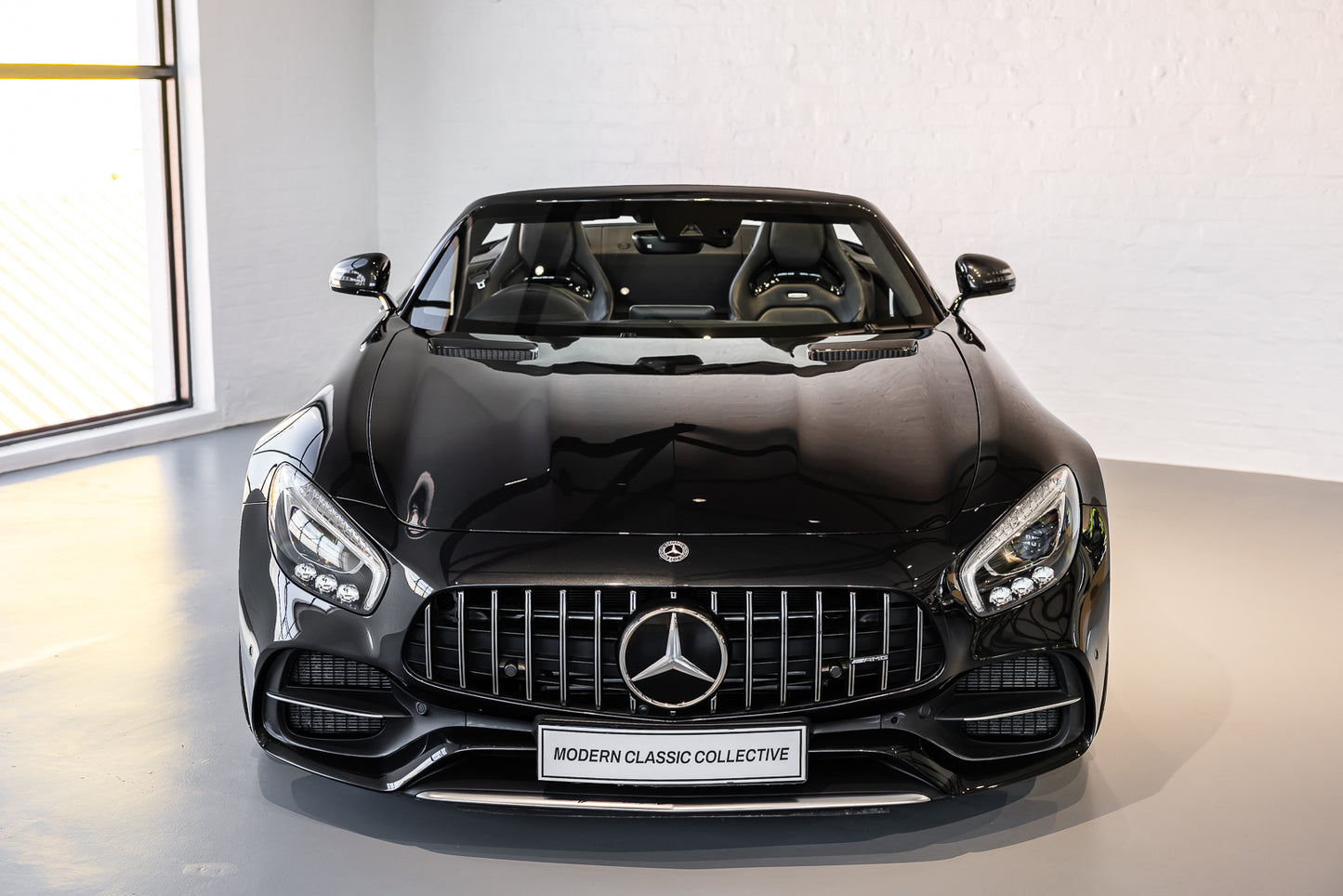2019 Mercedes AMG GT C - 41 100kms