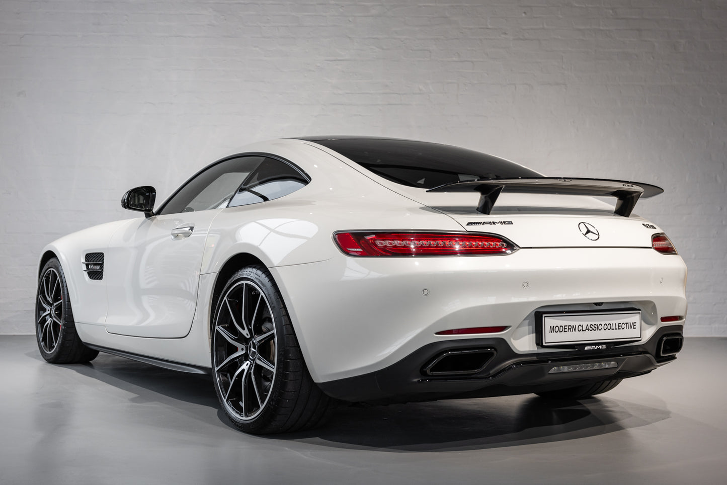 2016 Mercedes AMG GTS ED1 - 27 441kms