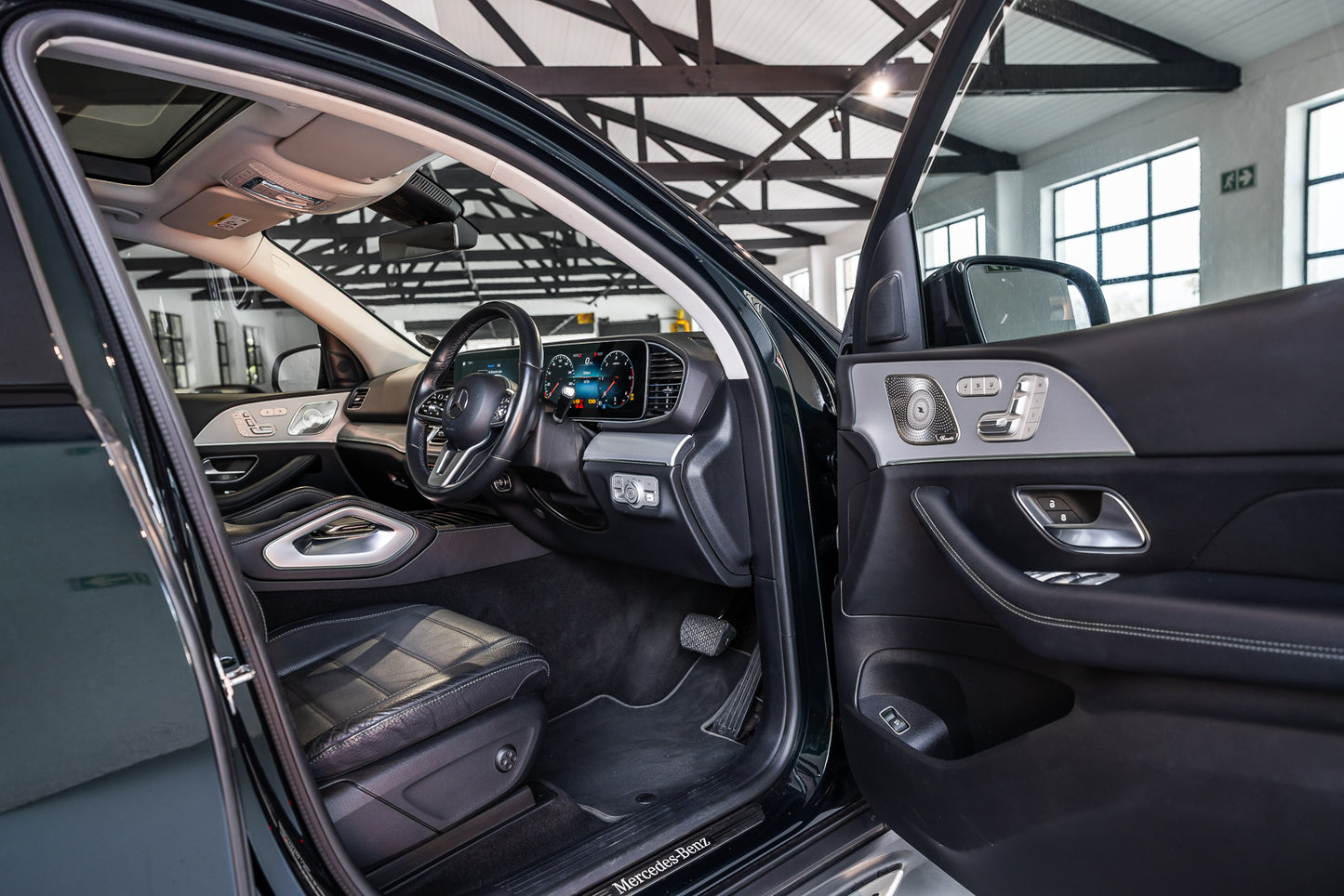 2021 Mercedes GLE400D AMG - 36 750kms