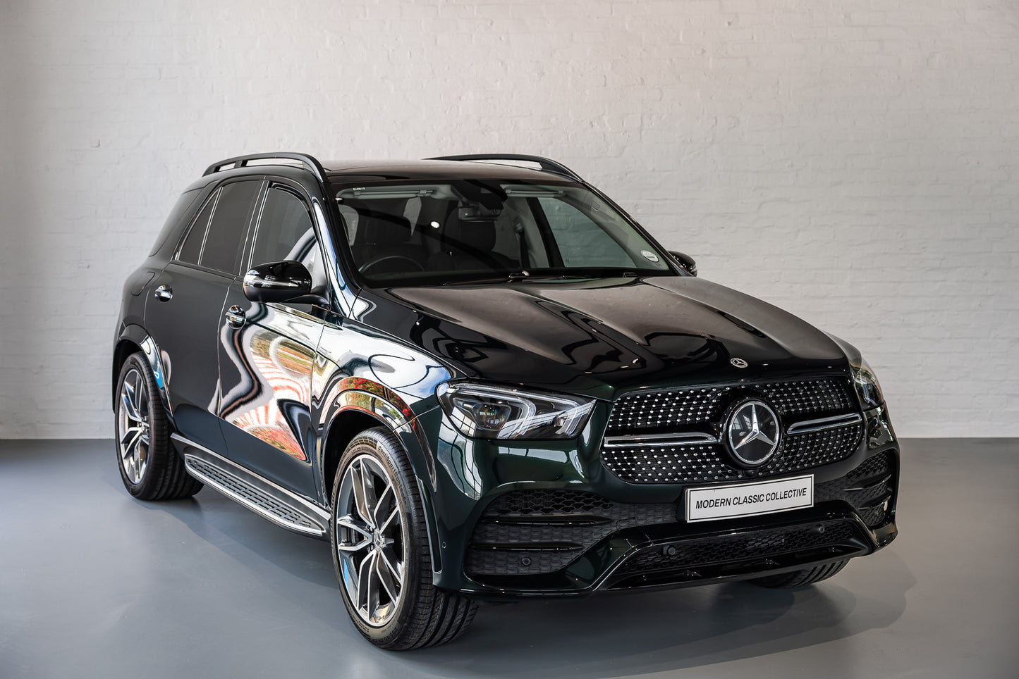 2021 Mercedes GLE400D AMG - 36 750kms