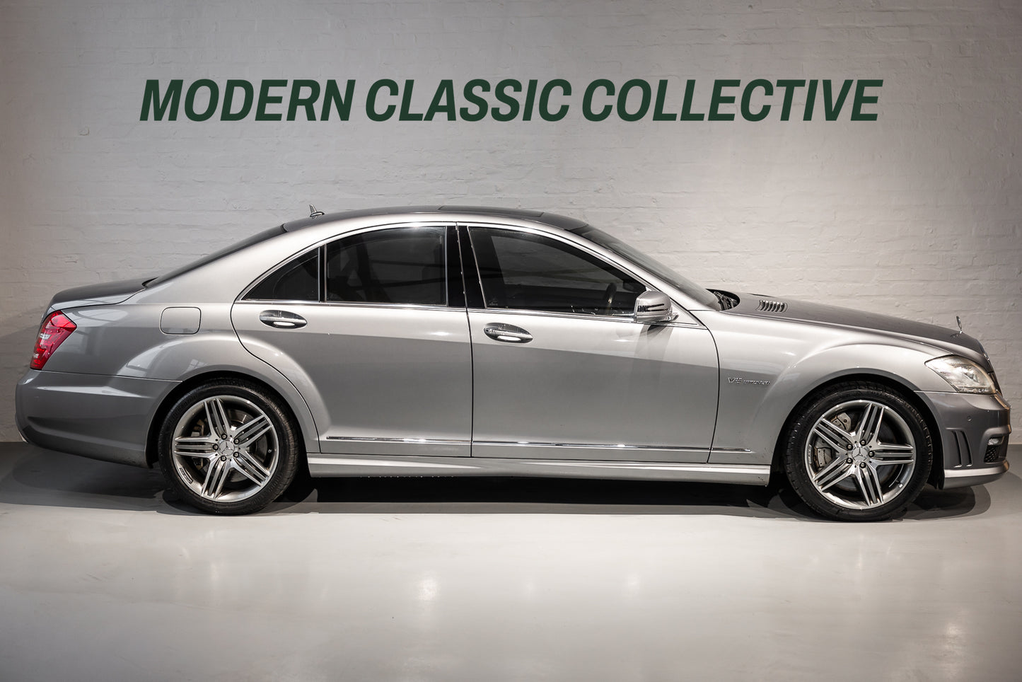 2011 Mercedes S63 Sedan - 78 000kms