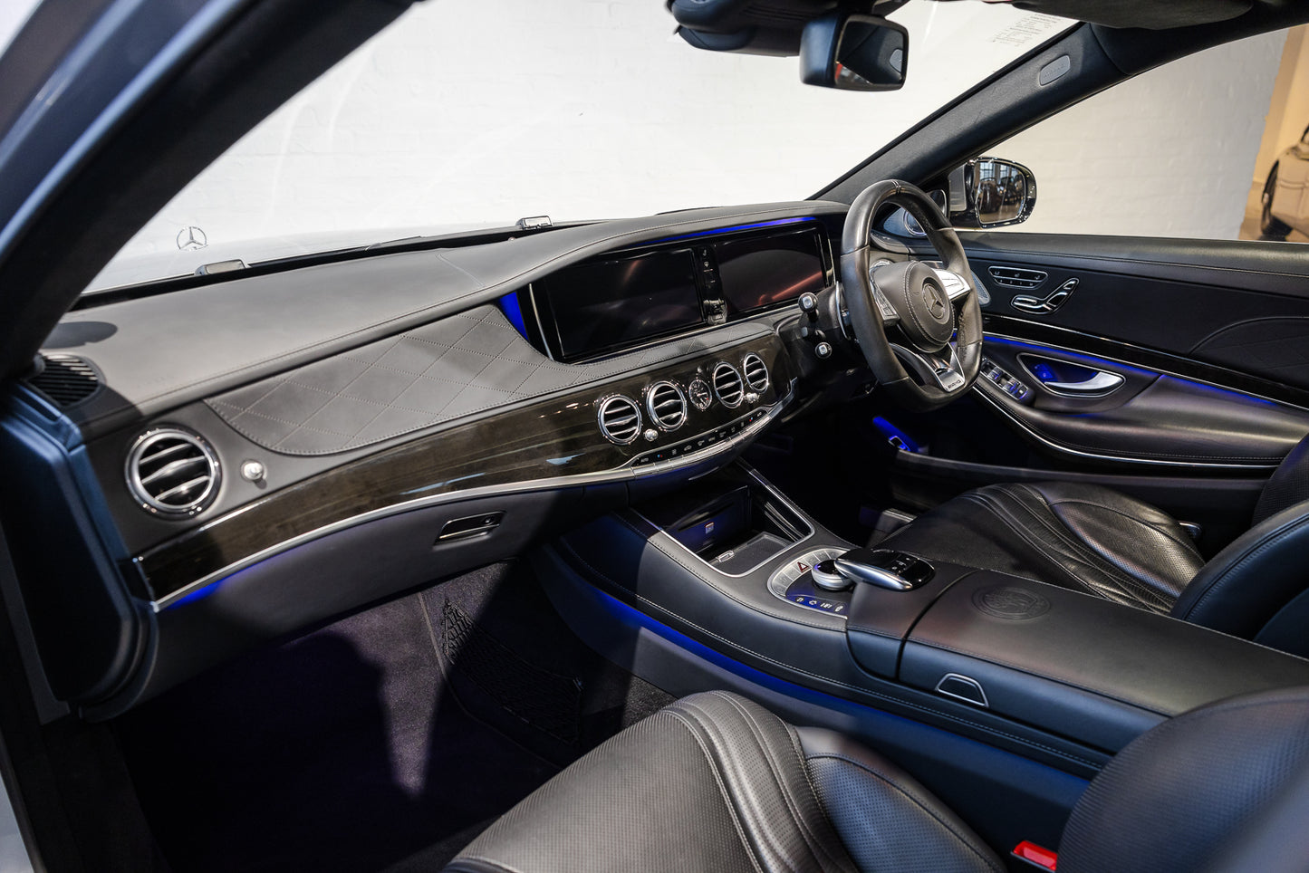 2016 Mercedes S63 Sedan - 16 100kms