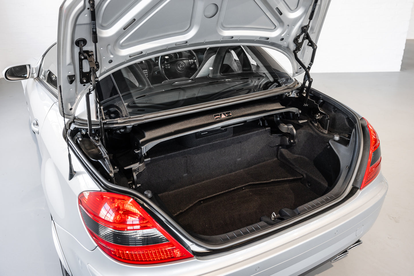 2006 Mercedes SLK55 AMG - 86 000kms