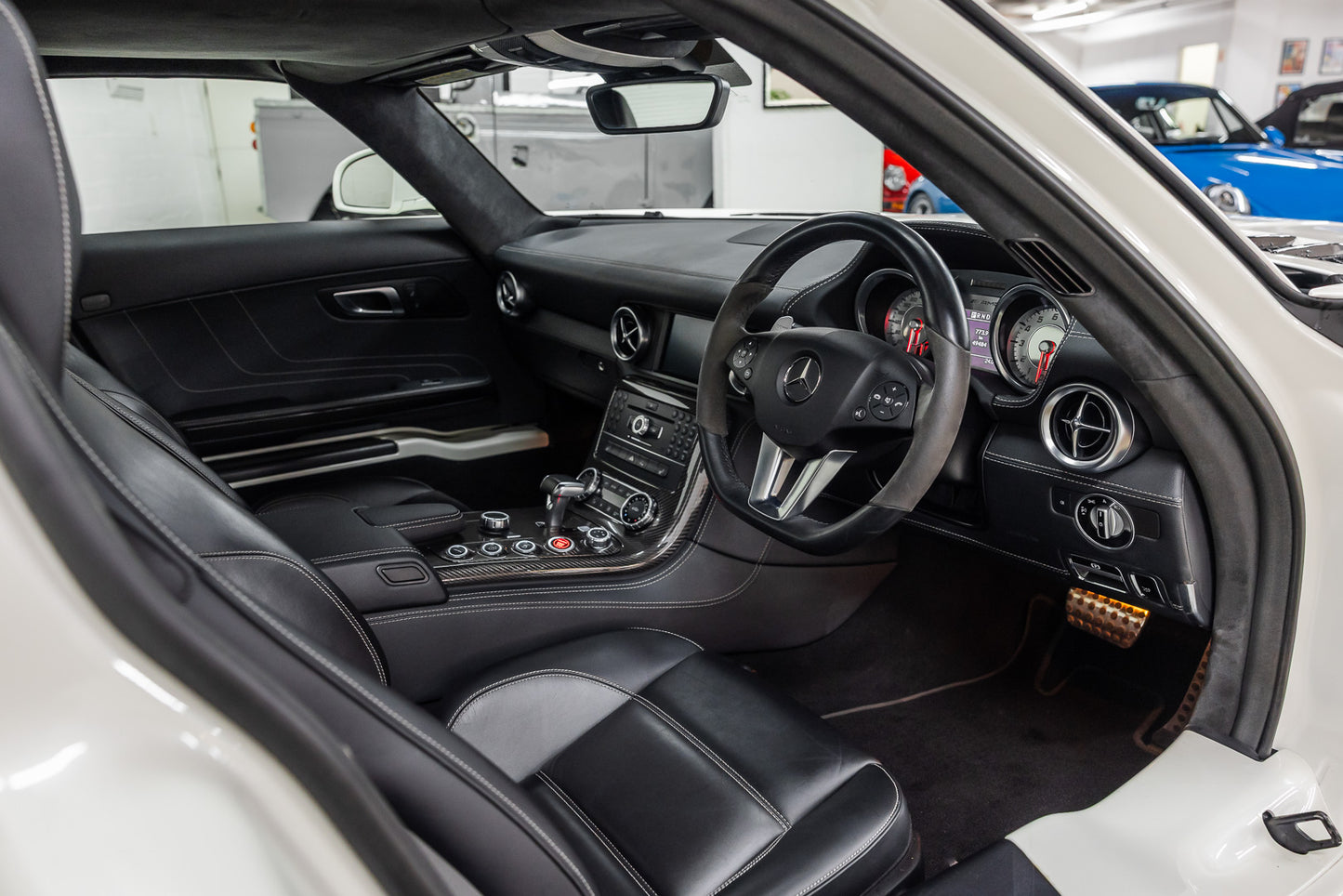 2012 Mercedes SLS Gullwing - 49 430kms