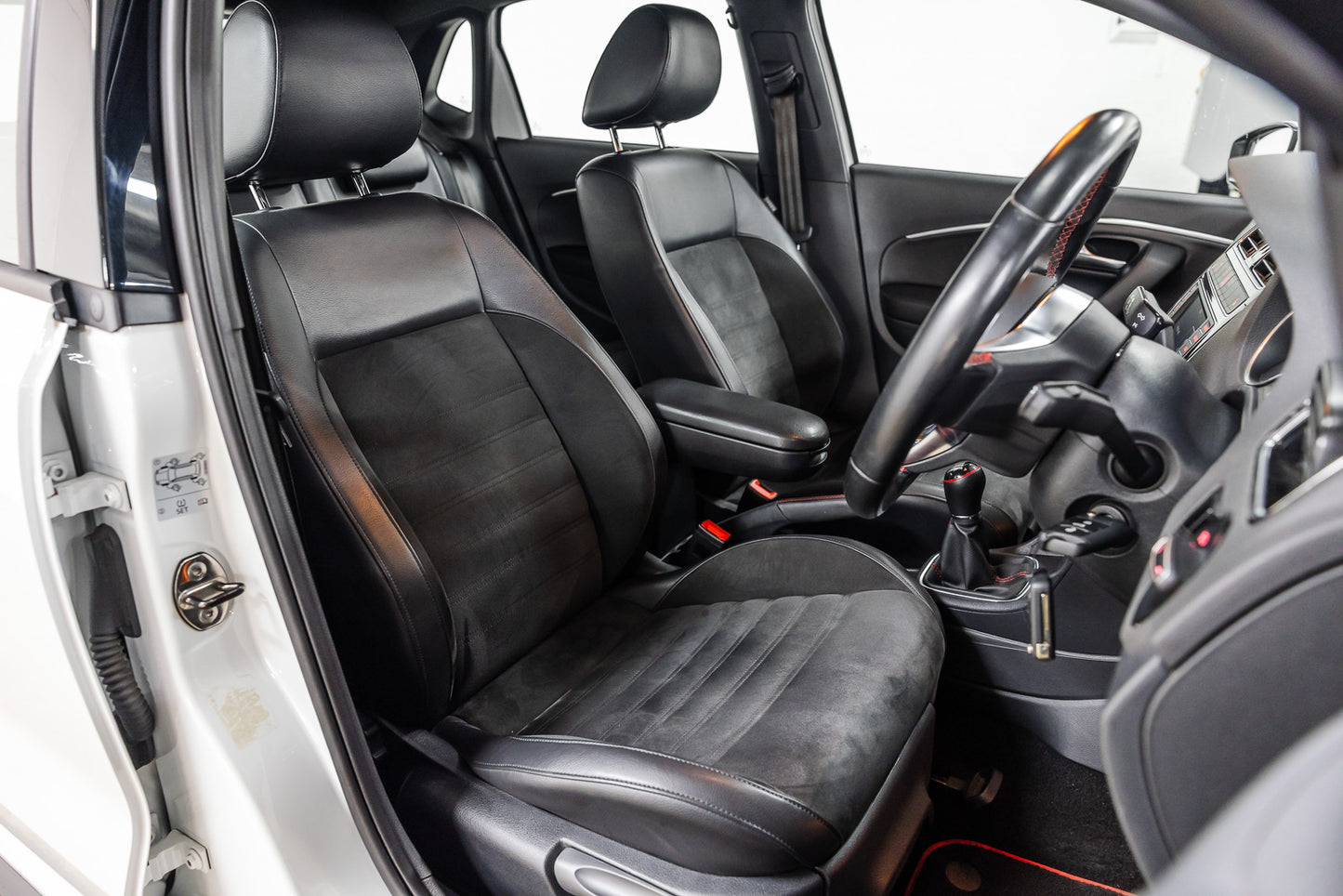 2017 VW Polo GTI Manual - 52 000kms