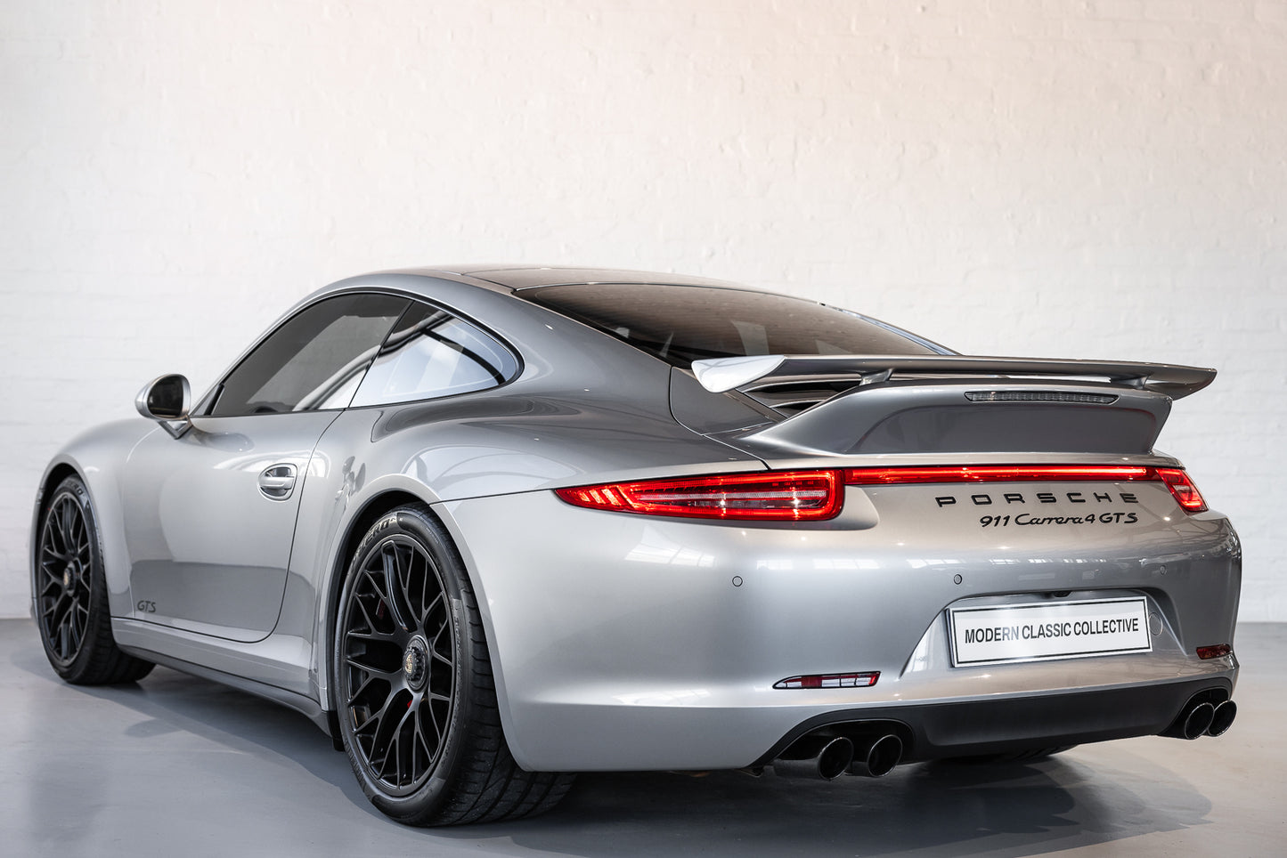 2016 Porsche 991.1 Carrera 4GTS - 16 500kms