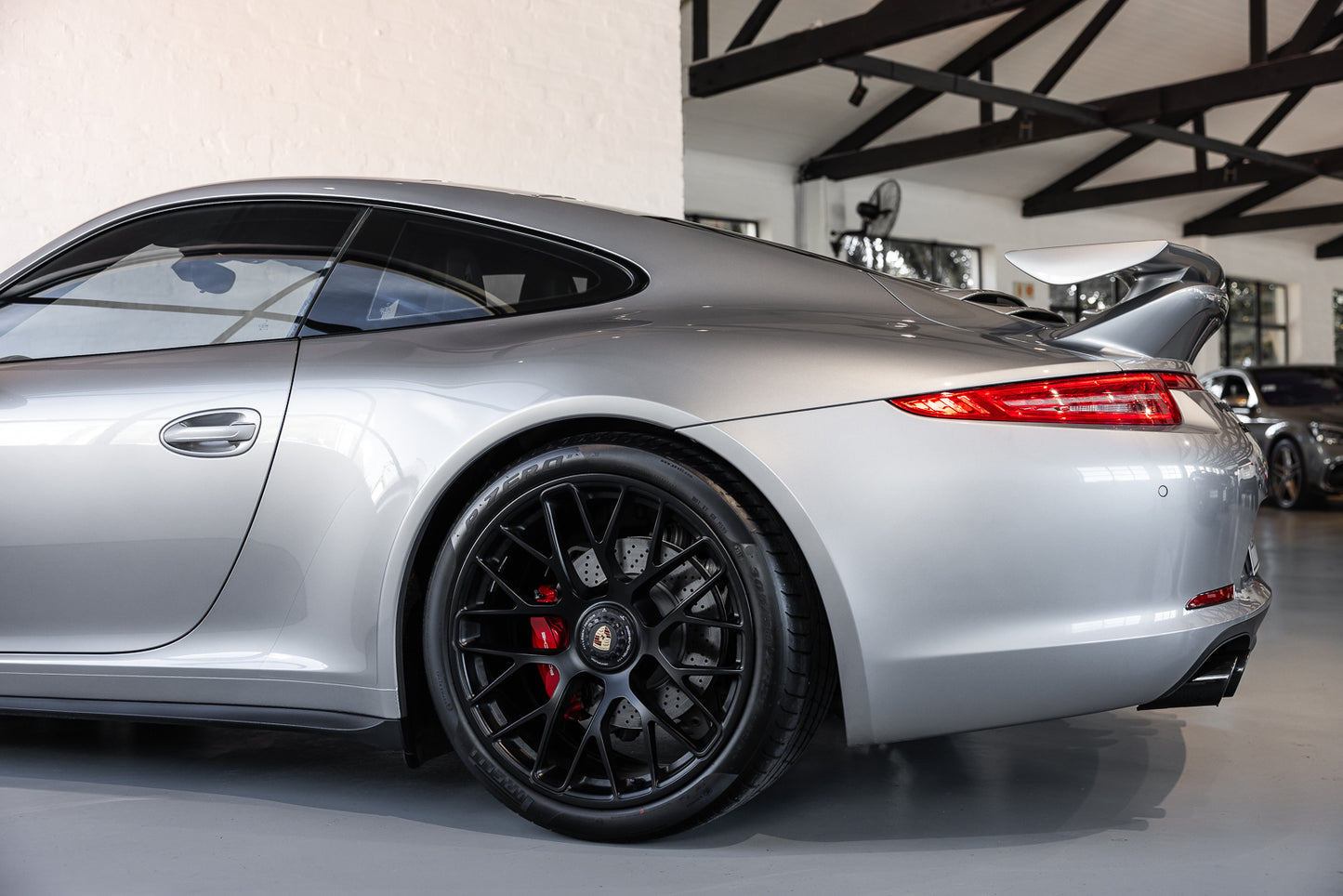2016 Porsche 991.1 Carrera 4GTS - 16 500kms