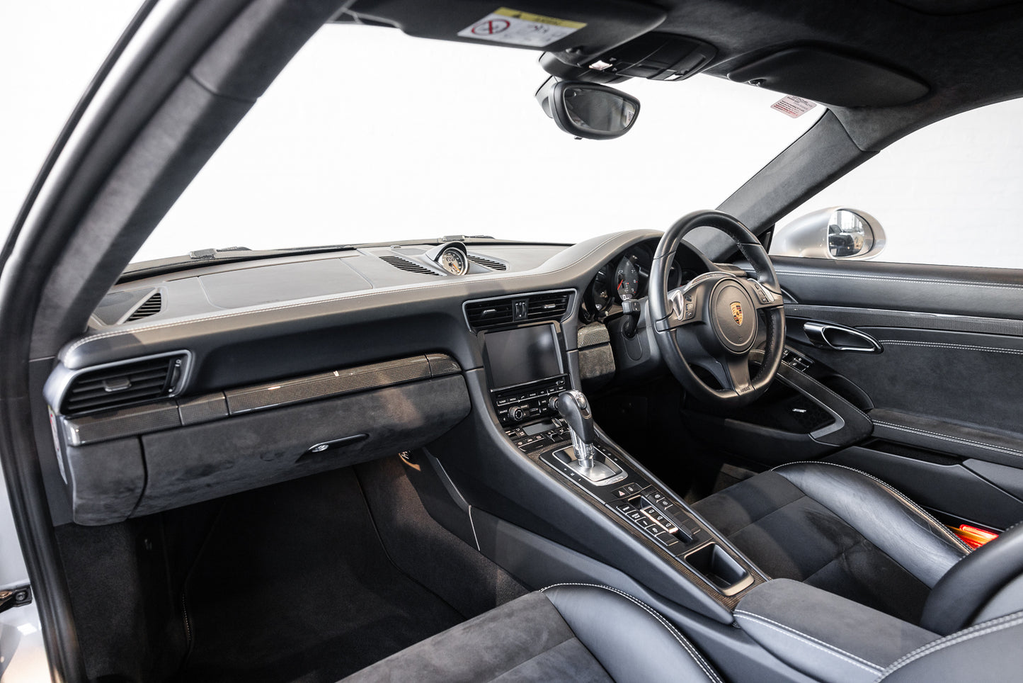 2016 Porsche 991.1 Carrera 4GTS - 16 500kms