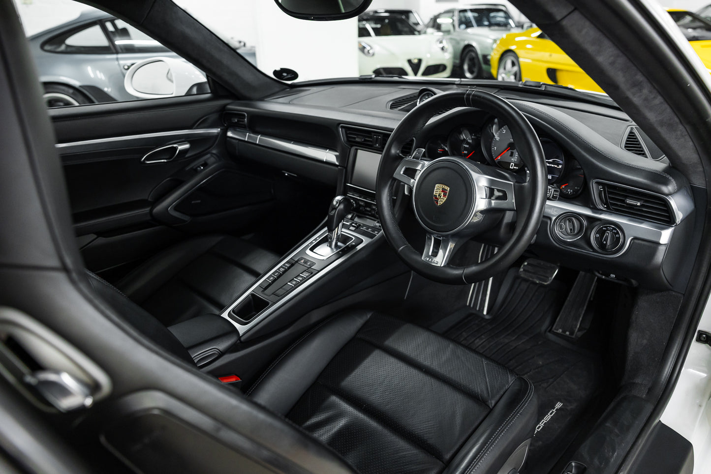 2012 Porsche 991 911 Carrera S - 68 000kms