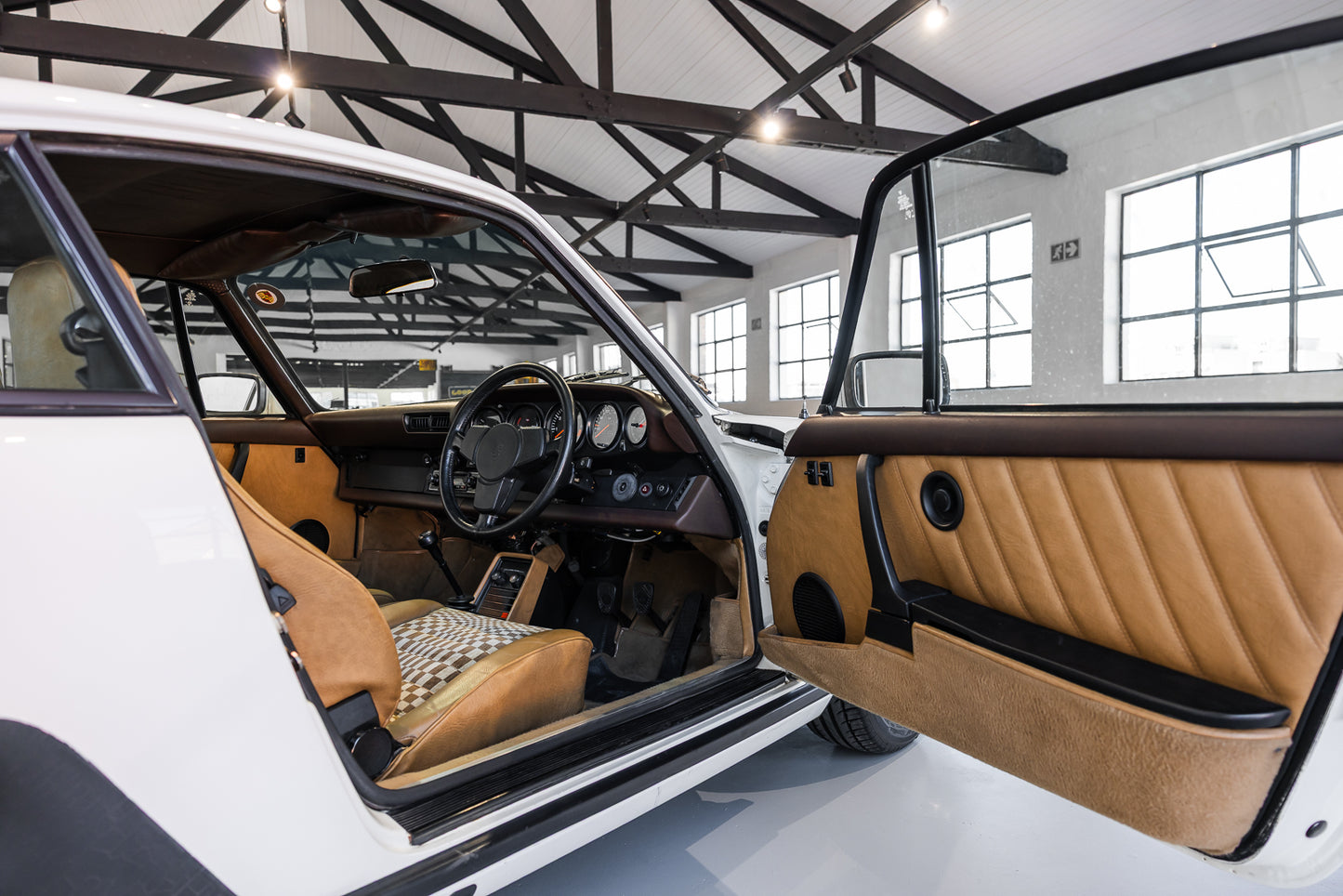 1981 Porsche 911 SC Coupe - 155 900kms