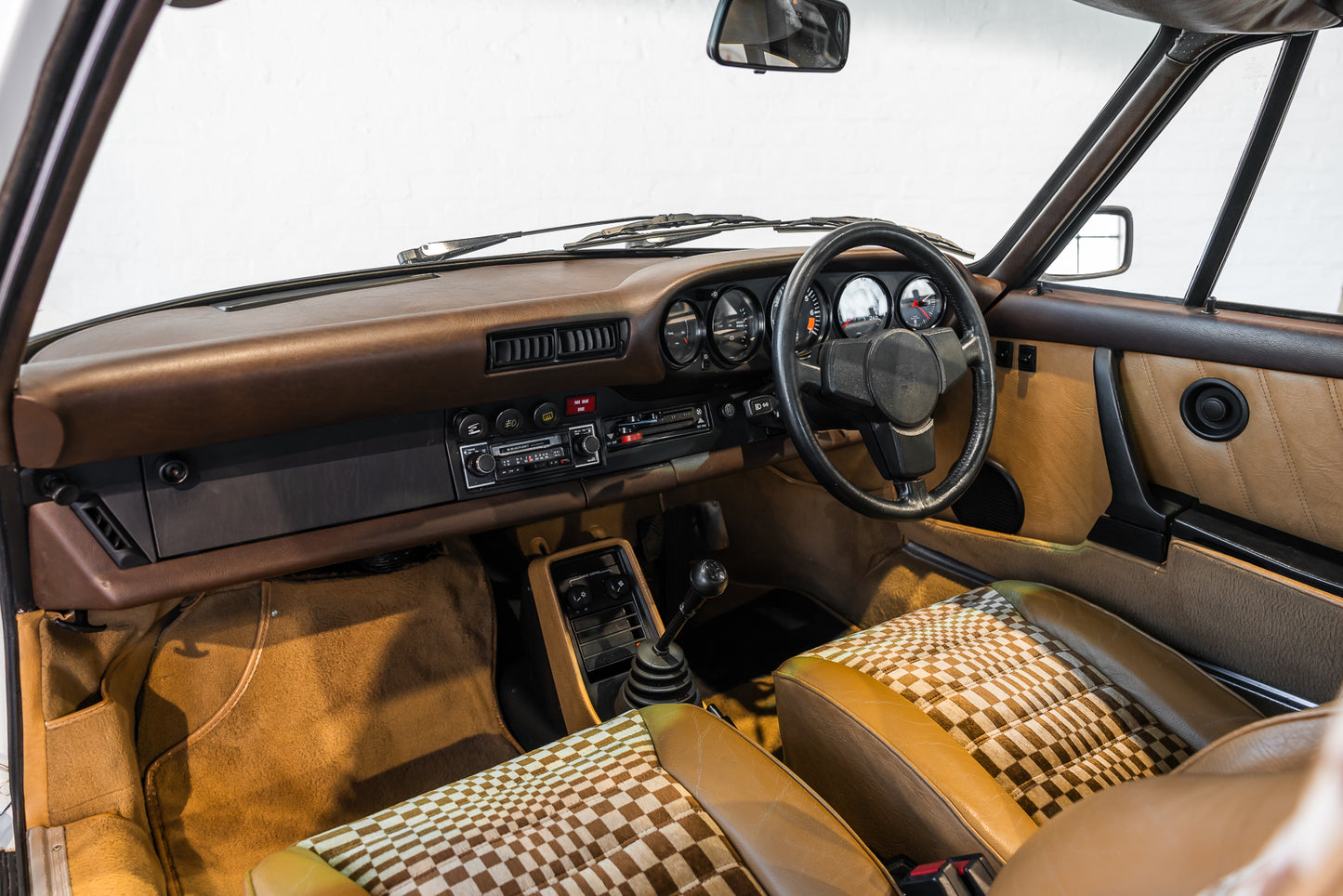 1981 Porsche 911 SC Coupe - 155 900kms