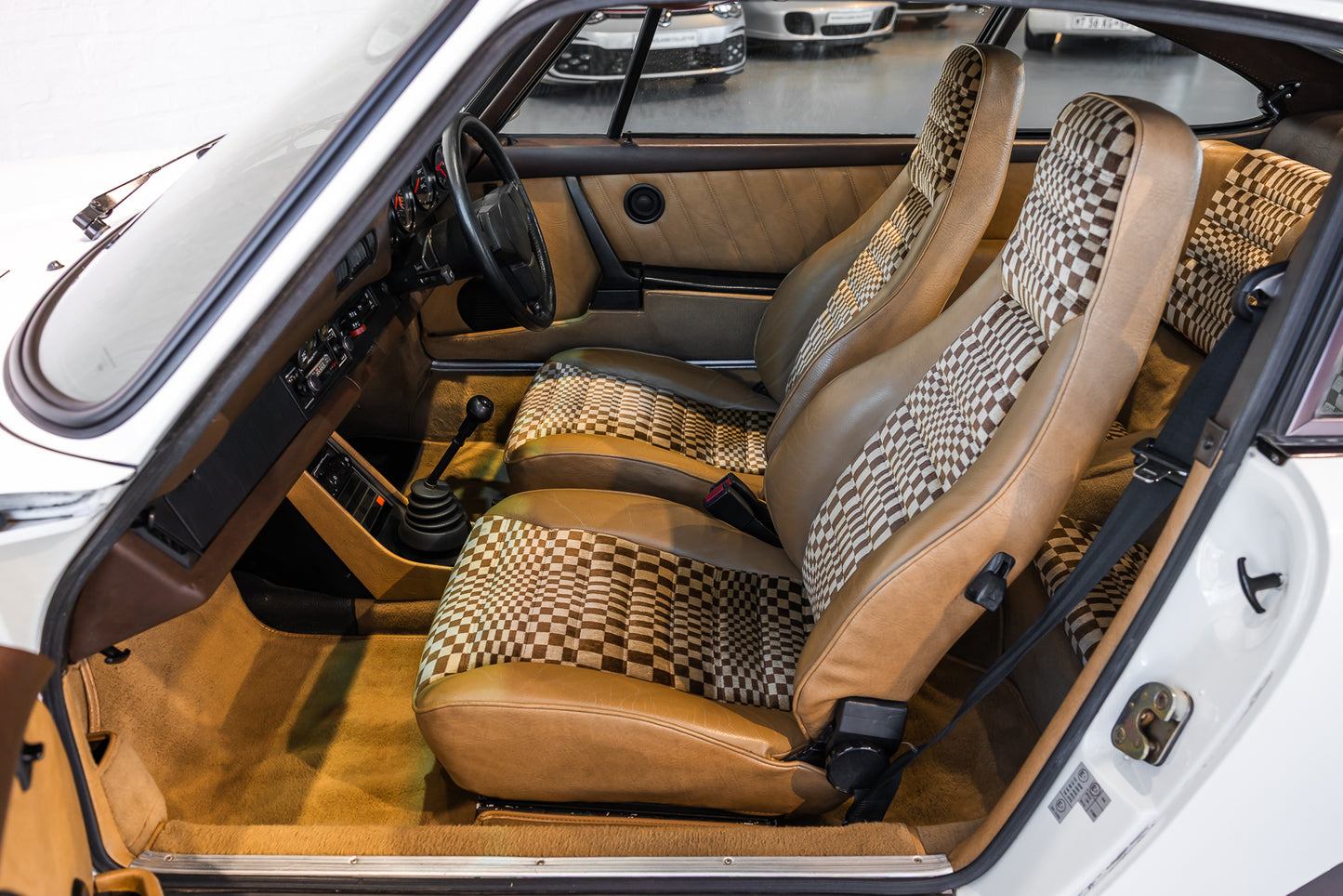 1981 Porsche 911 SC Coupe - 155 900kms