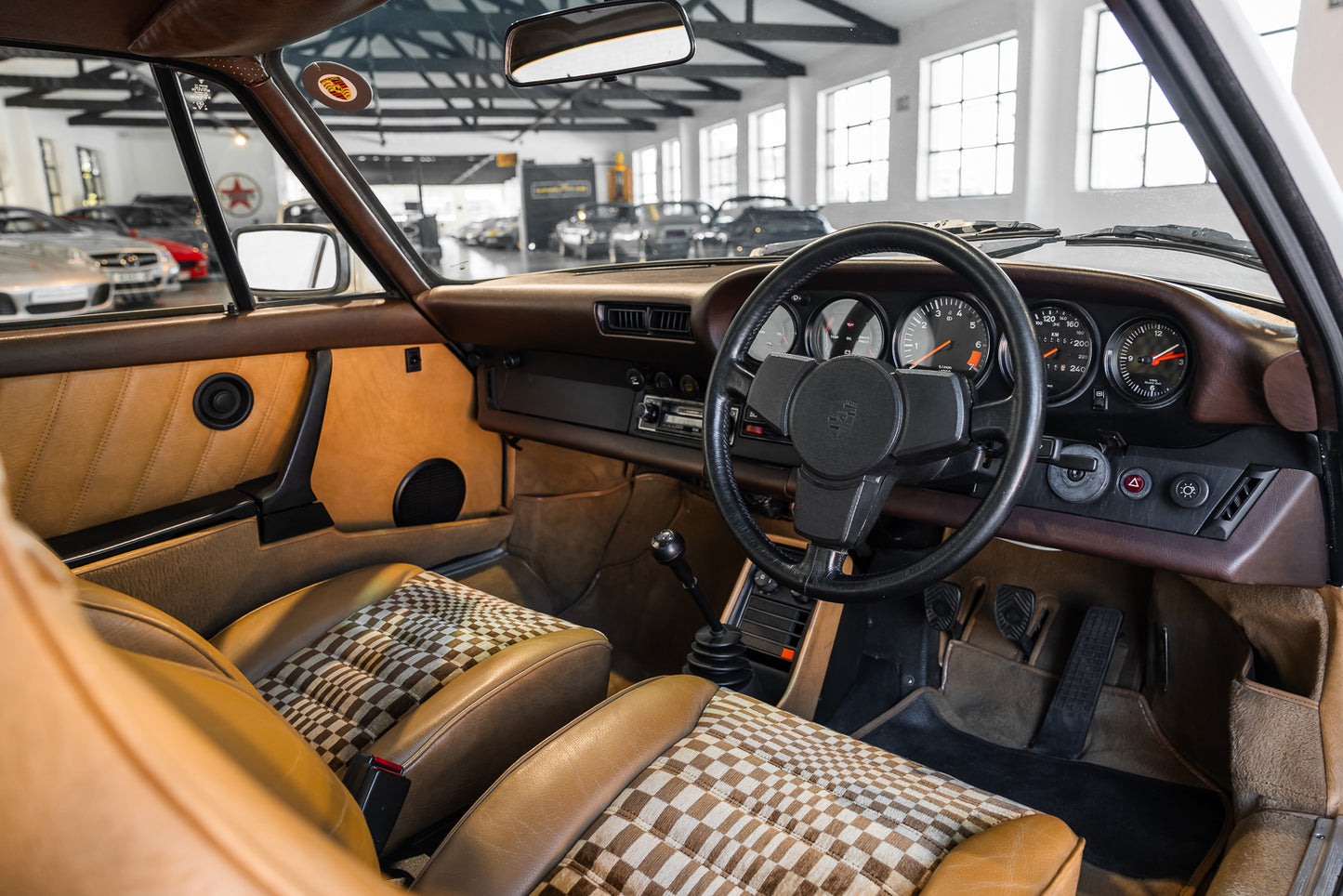1981 Porsche 911 SC Coupe - 155 900kms