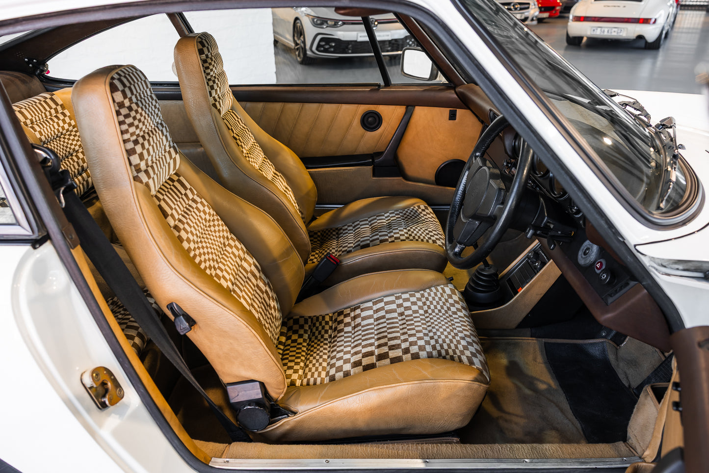 1981 Porsche 911 SC Coupe - 155 900kms