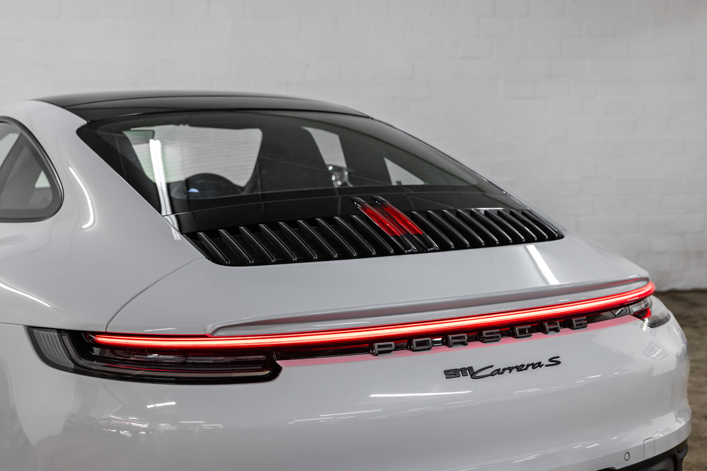 2021 Porsche 992 Carrera S - 11 600kms