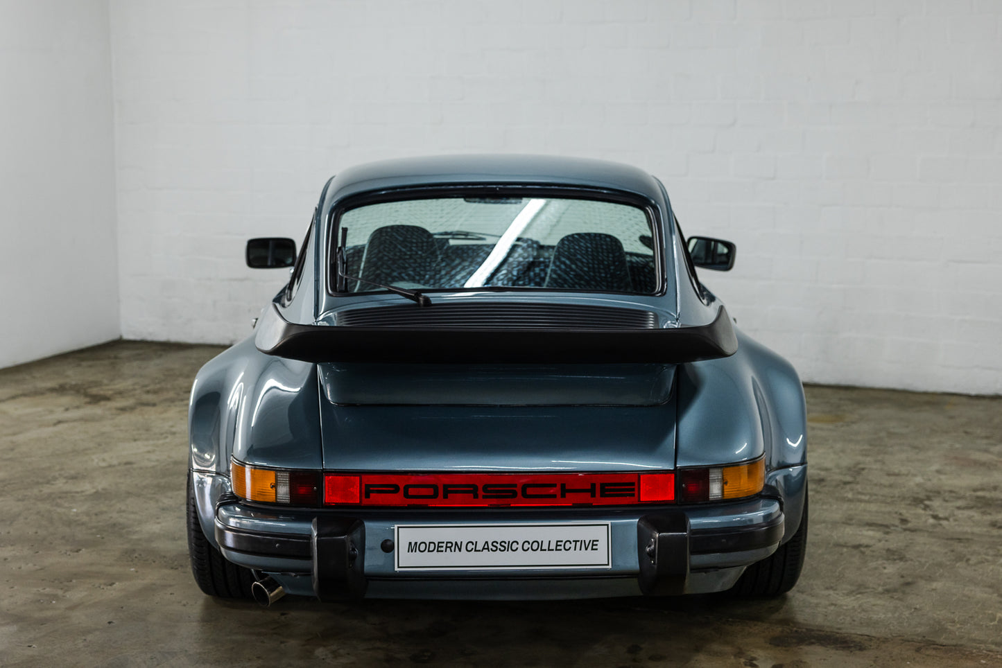 1984 Porsche 911 Carrera - 154 392kms