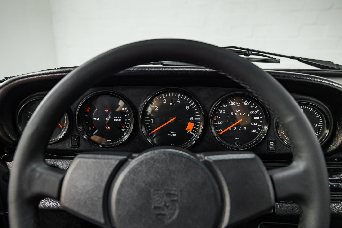 1984 Porsche 911 Carrera - 154 392kms