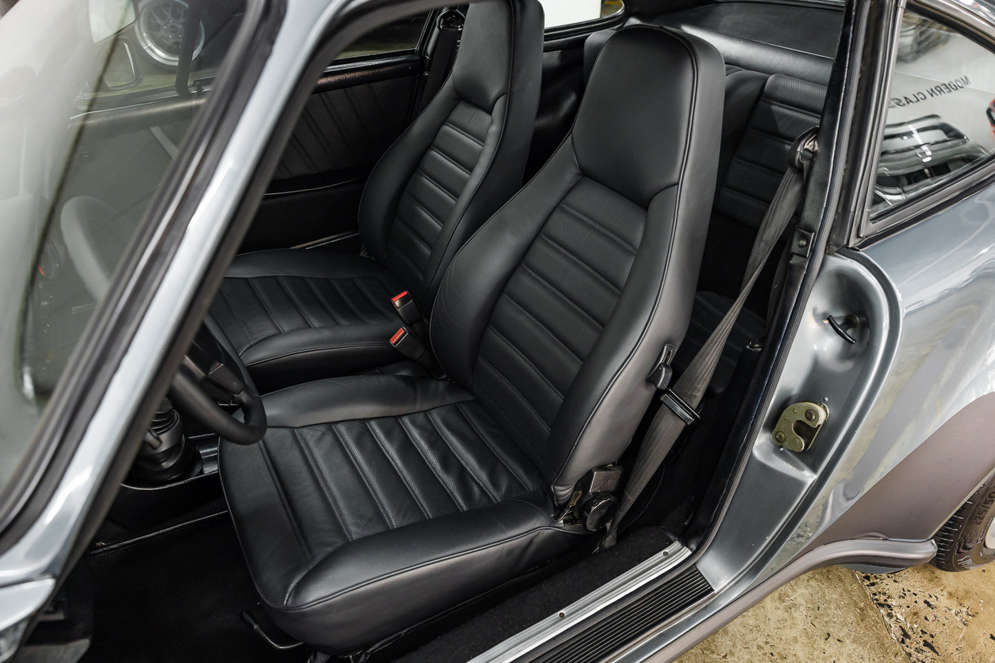 1984 Porsche 911 Carrera - 154 392kms